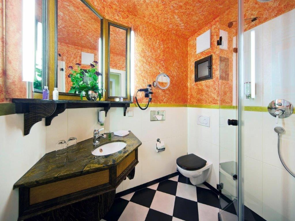 Romantik Hotel Der Adelshof Schwabisch Hall Bagian luar foto