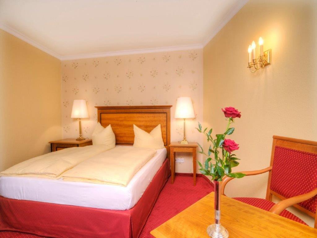Romantik Hotel Der Adelshof Schwabisch Hall Bagian luar foto