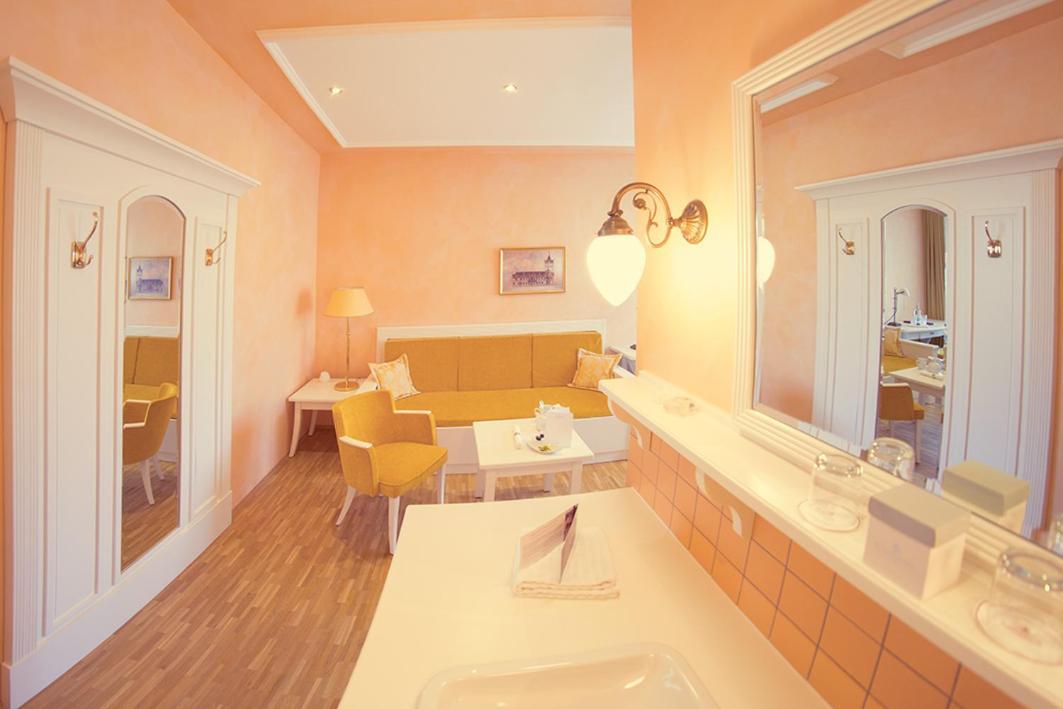 Romantik Hotel Der Adelshof Schwabisch Hall Bagian luar foto